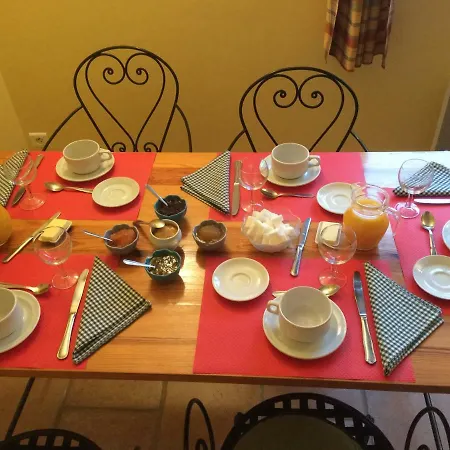 D'hôtes Les Junchas Couette-café Bourdeaux